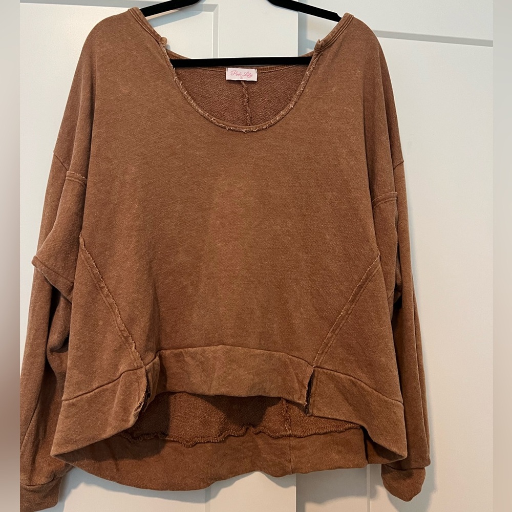 Top knot camel pullover pink Lily
